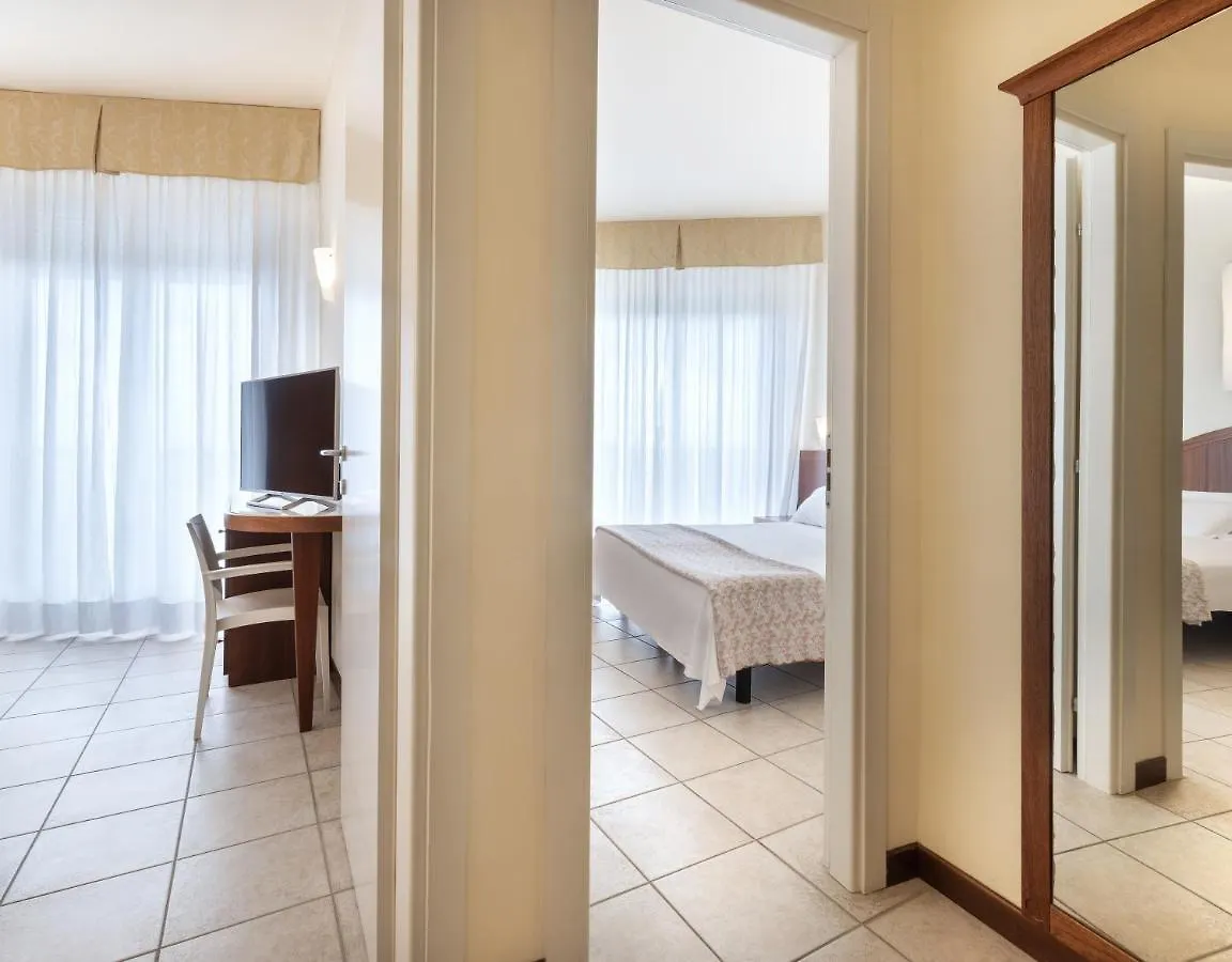 Hotel Bellevue Beach - Sul Mare Milano Marittima 4*,