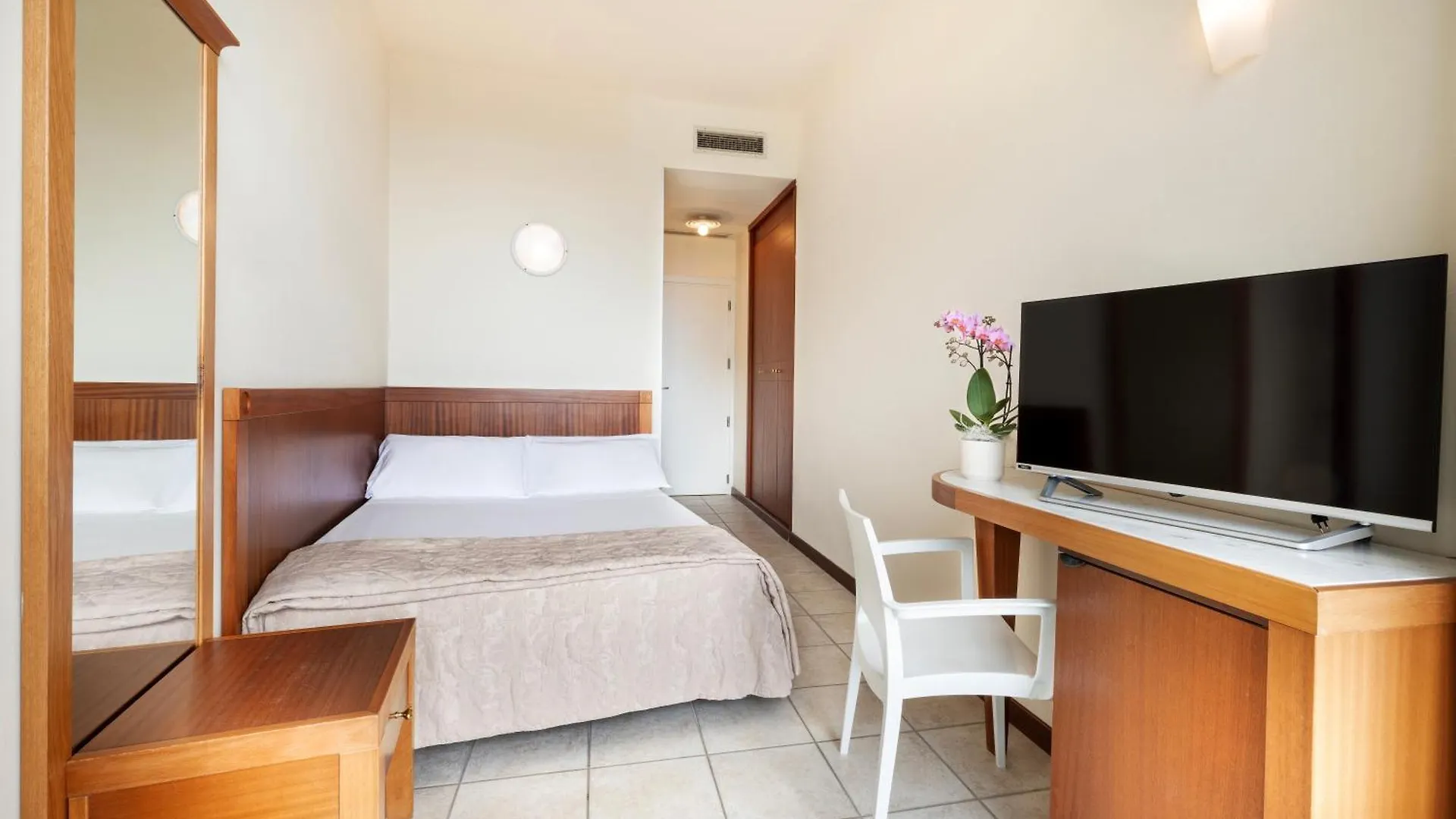 Hotel Bellevue Beach - Sul Mare Milano Marittima Italy