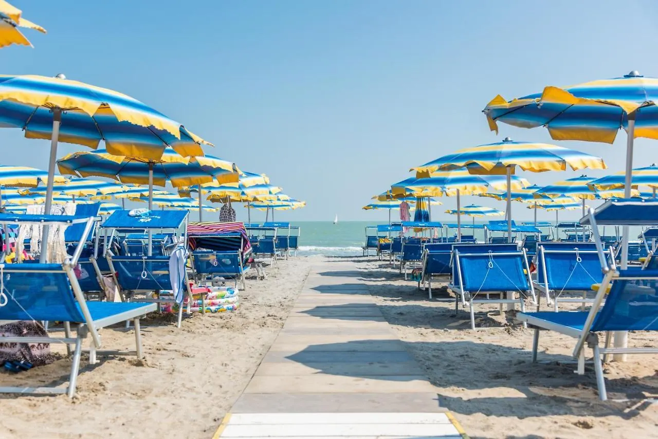 Hotel Bellevue Beach - Sul Mare Milano Marittima 4*,